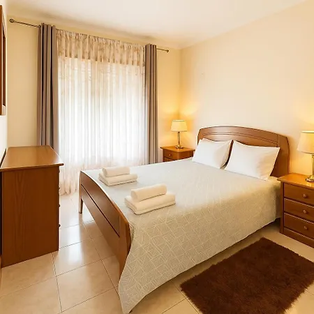 10 Min Walk To Rocha